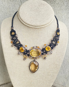 Macramé Choker Citrine Black