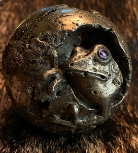 Pyrite Ball / Frog with Amethyst eyes